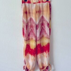 Alexis silk pants, very beautiful, lightweight size M, side leg cut, fashion